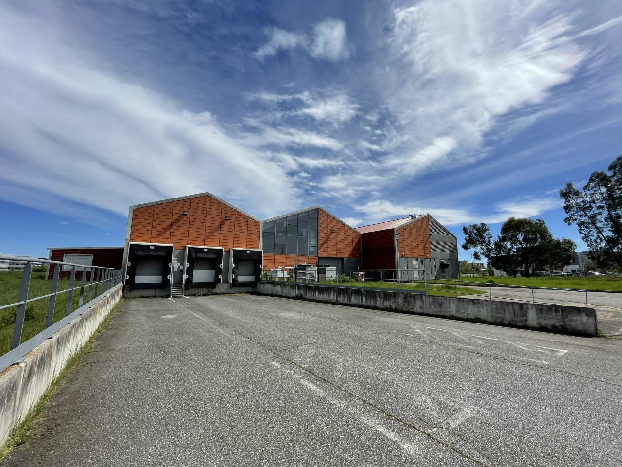 Local d'activité Toulouse 3850m² Location local d'activité Toulouse Haute-Garonne OLACT2421873 1